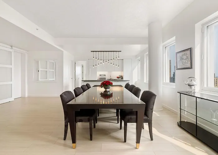 Midtown 5 Bedroom Luxury Penthouse, 2,500 Sq Ft, Sleeps 10, Manhattan, Vip Services